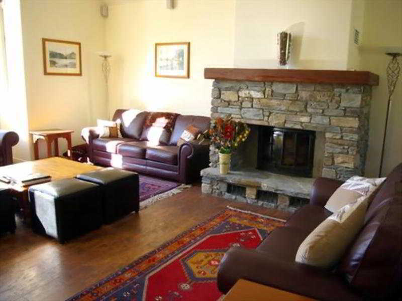 Maple Lodge Luxury Bed & Breakfast Albert Town Bagian luar foto